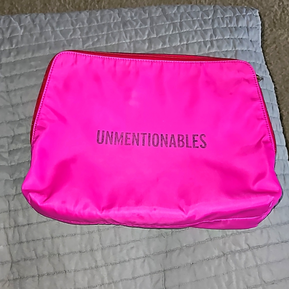 Kate spade travel bag